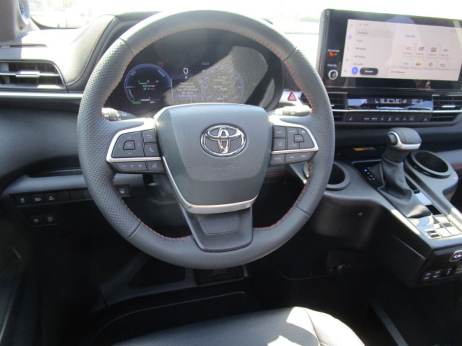 New 2026 Toyota Sienna XSE Sport