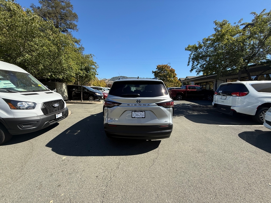 PRE OWNED 2025 Toyota Sienna XLE Plus