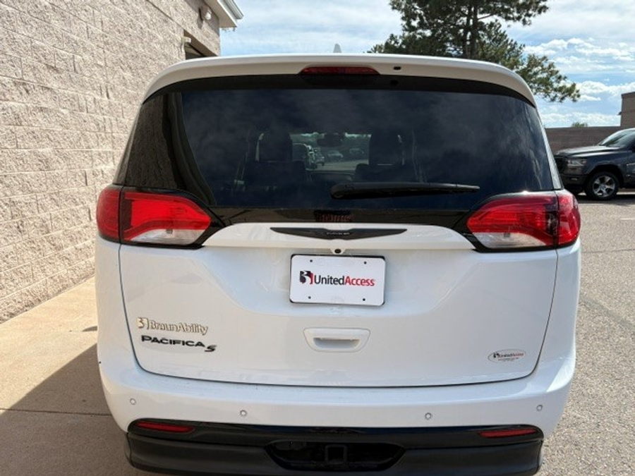 PRE OWNED 2019 Chrysler Pacifica Touring L Plus