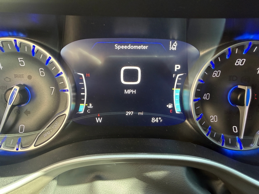 PRE OWNED 2025 Chrysler Pacifica Select Safety