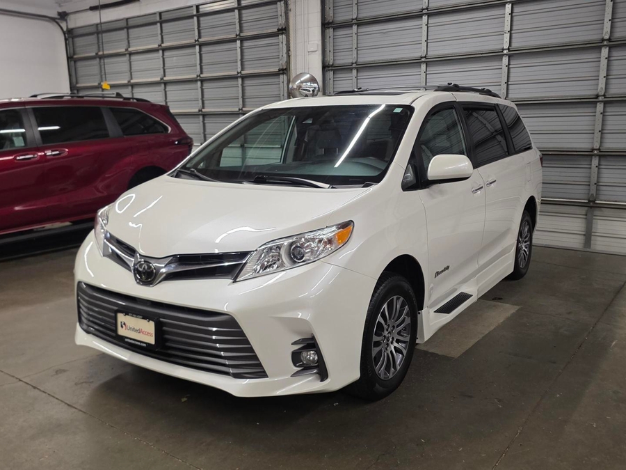 PRE OWNED 2019 Toyota Sienna XLE