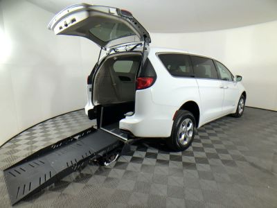 Handicap Van for Sale - 2018 Chrysler Pacifica Touring Plus Wheelchair Accessible Van VIN: 2C4RC1H71JR248402