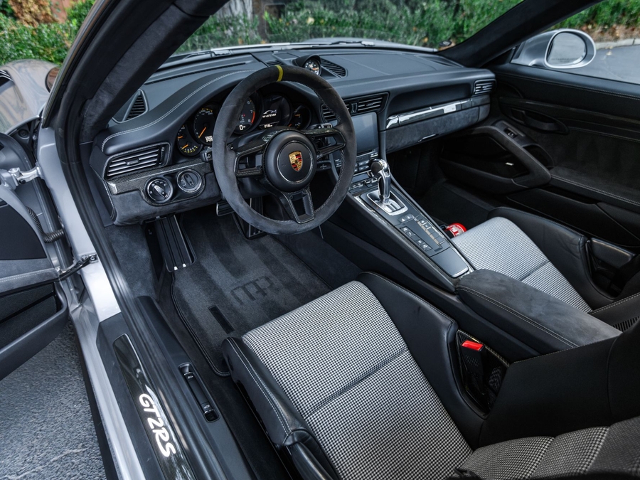 2018 Porsche 911 GT2 RS