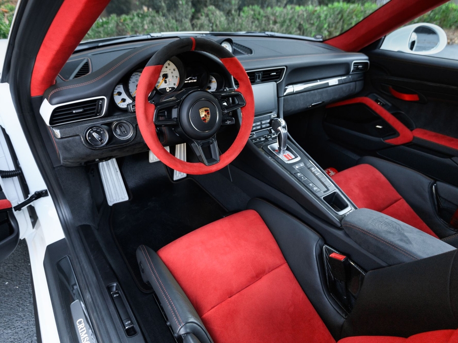 2018 Porsche 911 GT2 RS