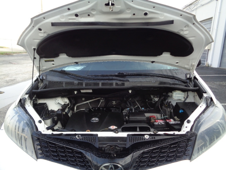 PRE OWNED 2020 Toyota Sienna SE Premium