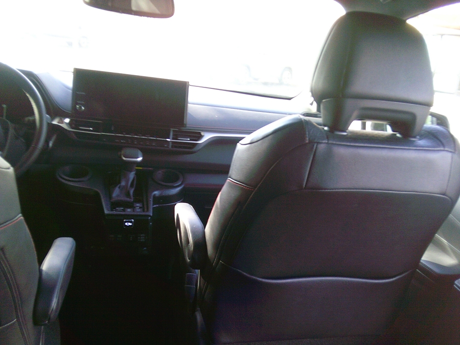 PRE OWNED 2025 Toyota Sienna XSE Sport