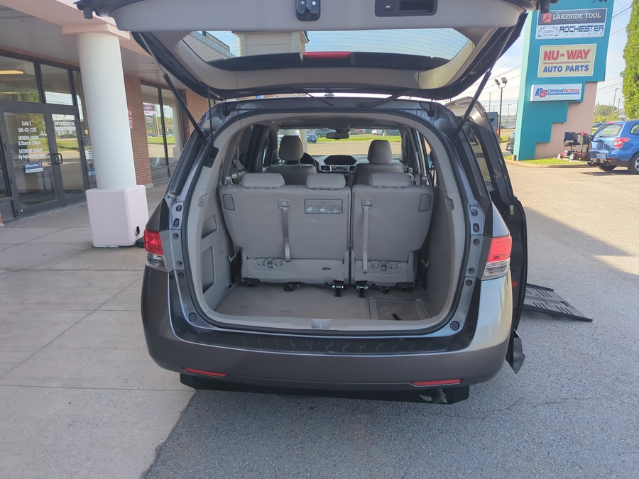 PRE OWNED 2016 Honda Odyssey EX-L