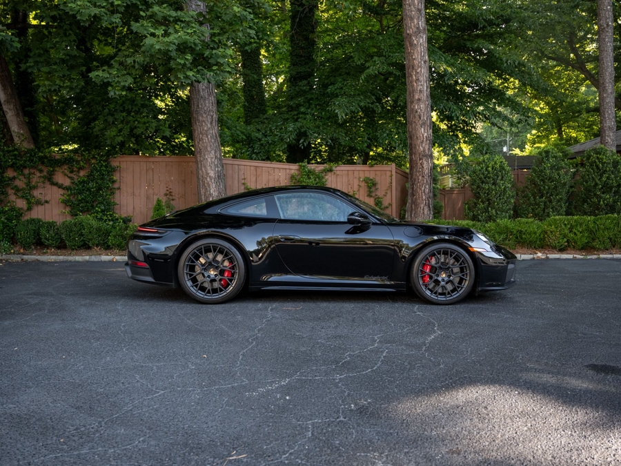 2026 Porsche 911 Carrera 4 GTS T- Hybrid