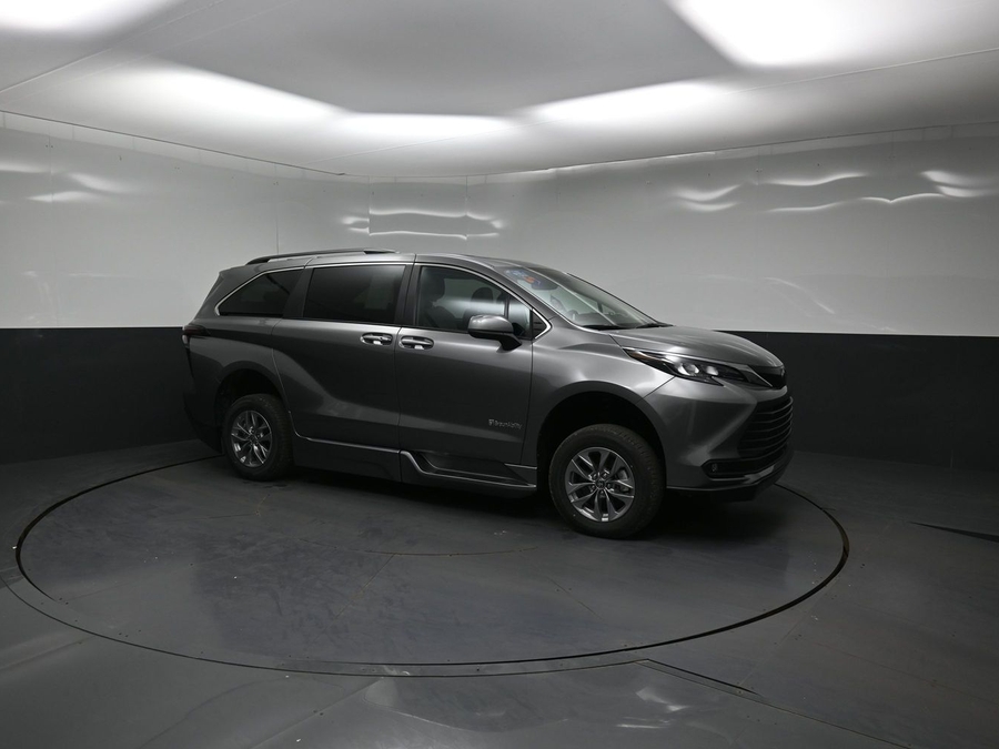 New 2026 Toyota Sienna XLE Add