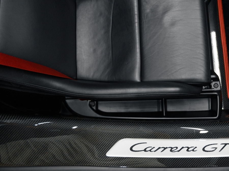 2005 Porsche Carrera GT