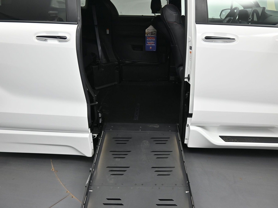 New 2026 Toyota Sienna XSE Sport