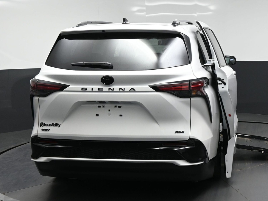 New 2026 Toyota Sienna XSE Sport