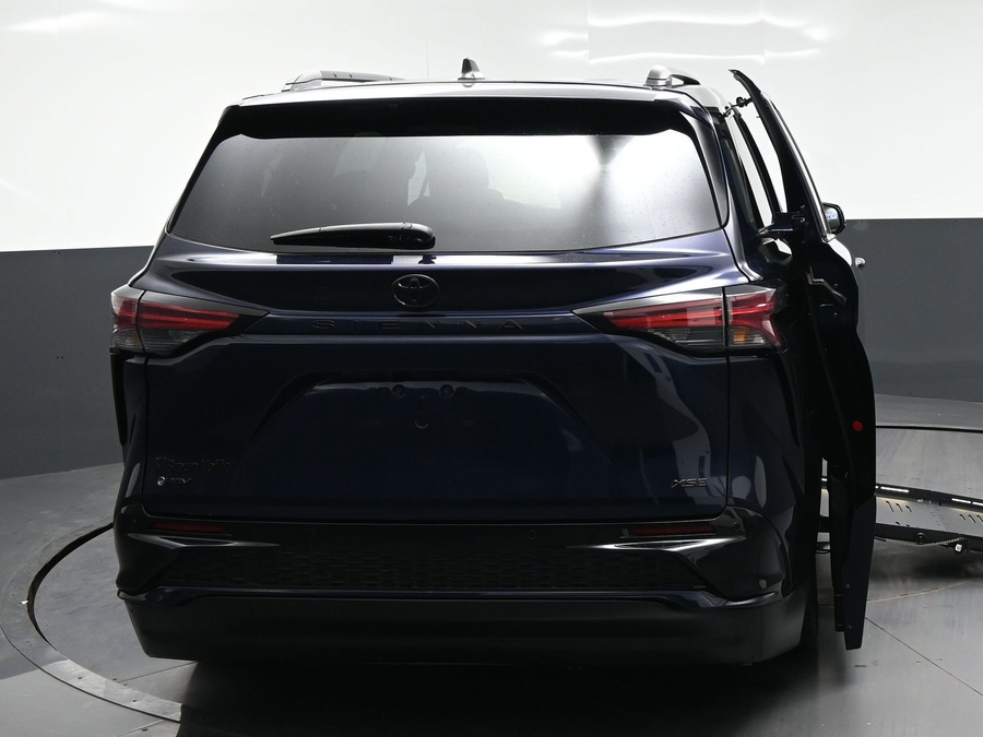 New 2026 Toyota Sienna XSE Sport