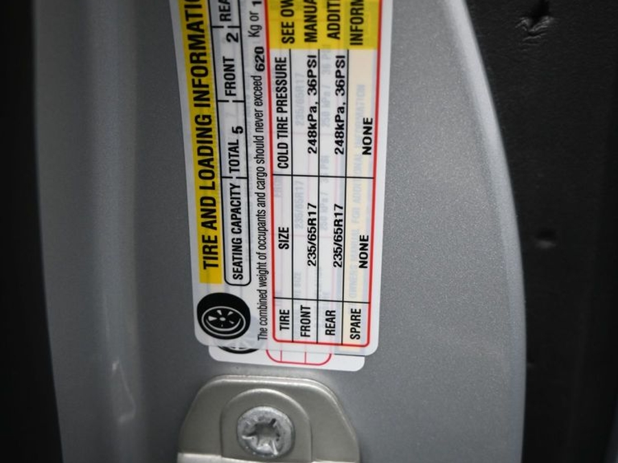 CERTIFIED PRE-OWNED 2024 Chrysler Pacifica Touring L