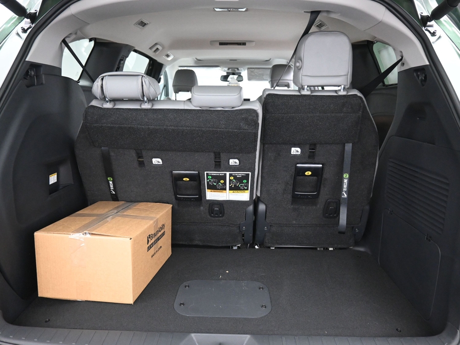 New 2026 Toyota Sienna XLE Base