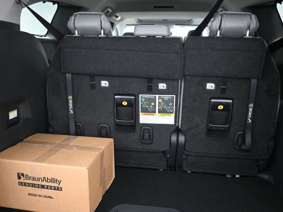 New 2026 Toyota Sienna XLE Base