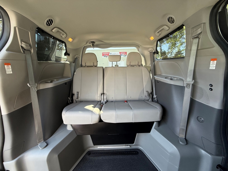 PRE OWNED 2020 Toyota Sienna XLE