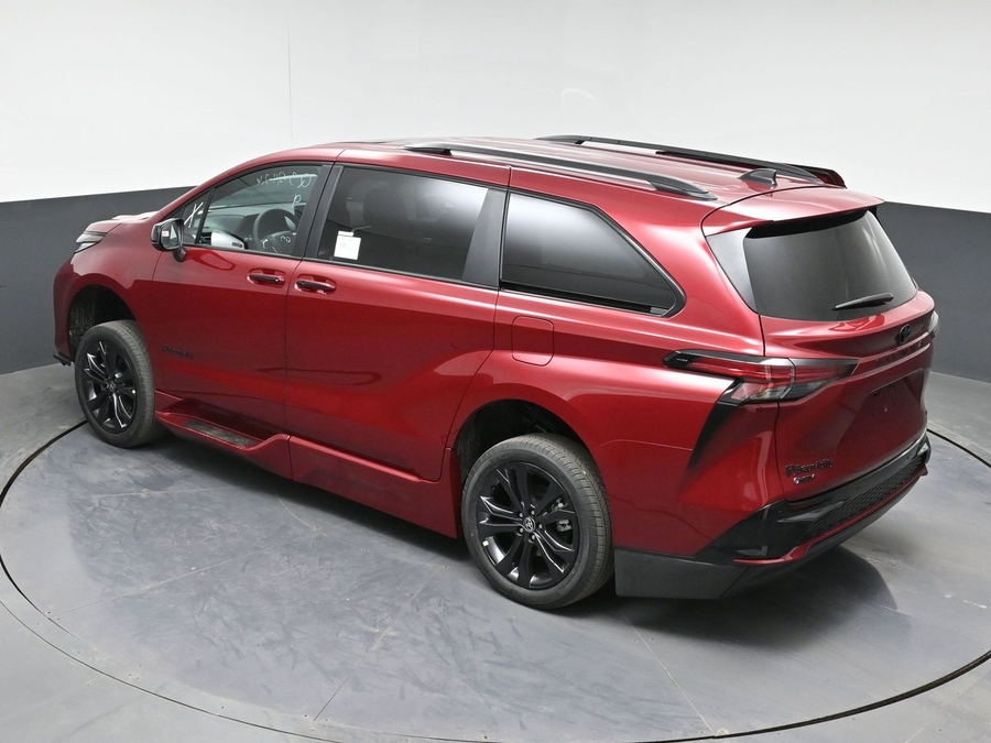 New 2026 Toyota Sienna XSE Sport