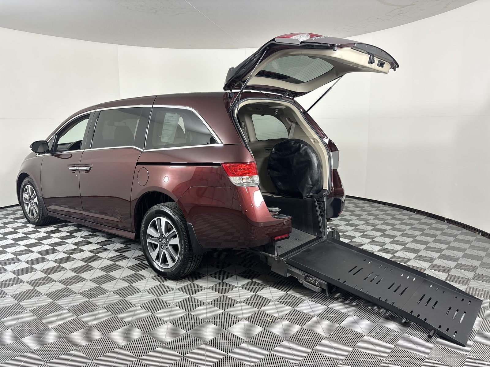 2014 Honda Odyssey Touring Elite