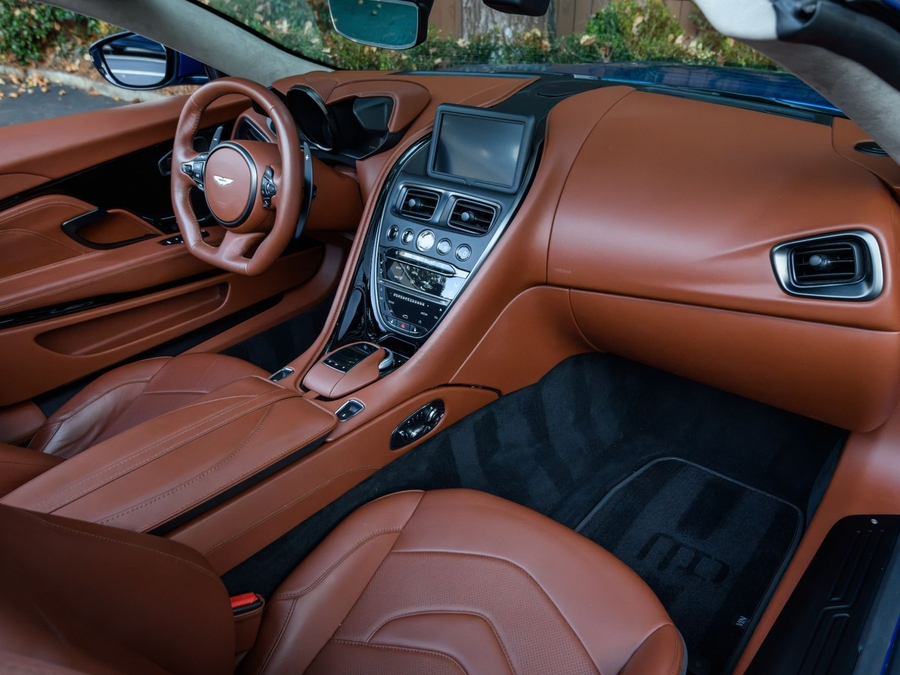 2020 Aston Martin DBS Superleggera Volante