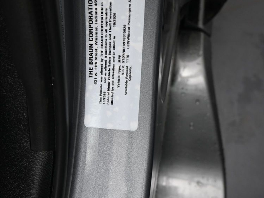 New 2026 Toyota Sienna XLE Base