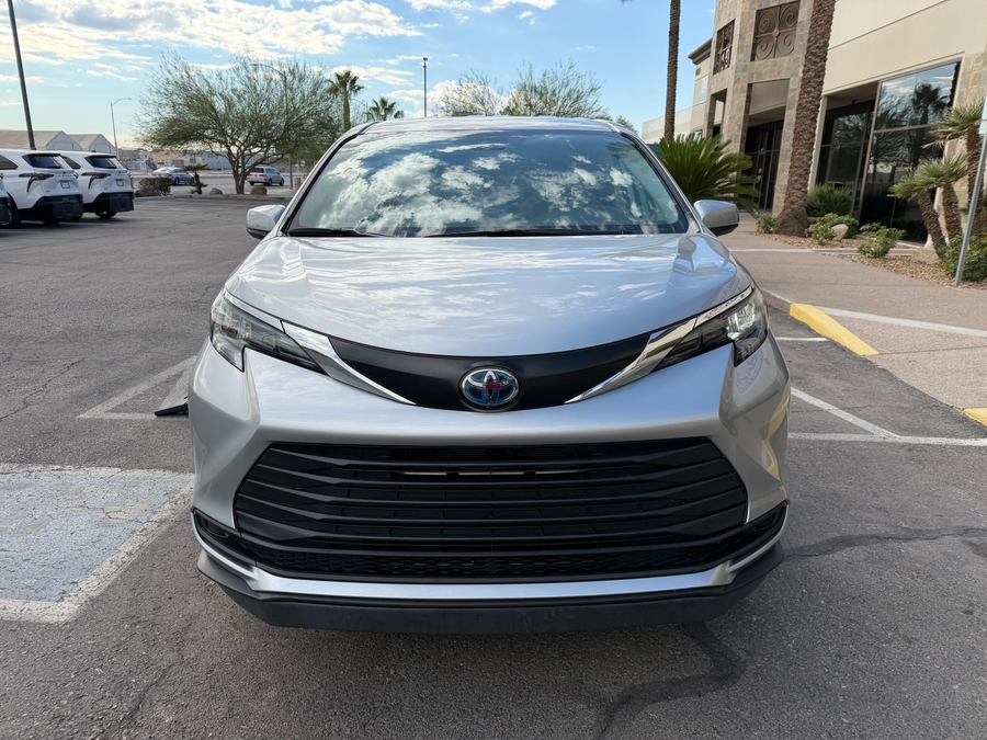 PRE OWNED 2024 Toyota Sienna LE Base