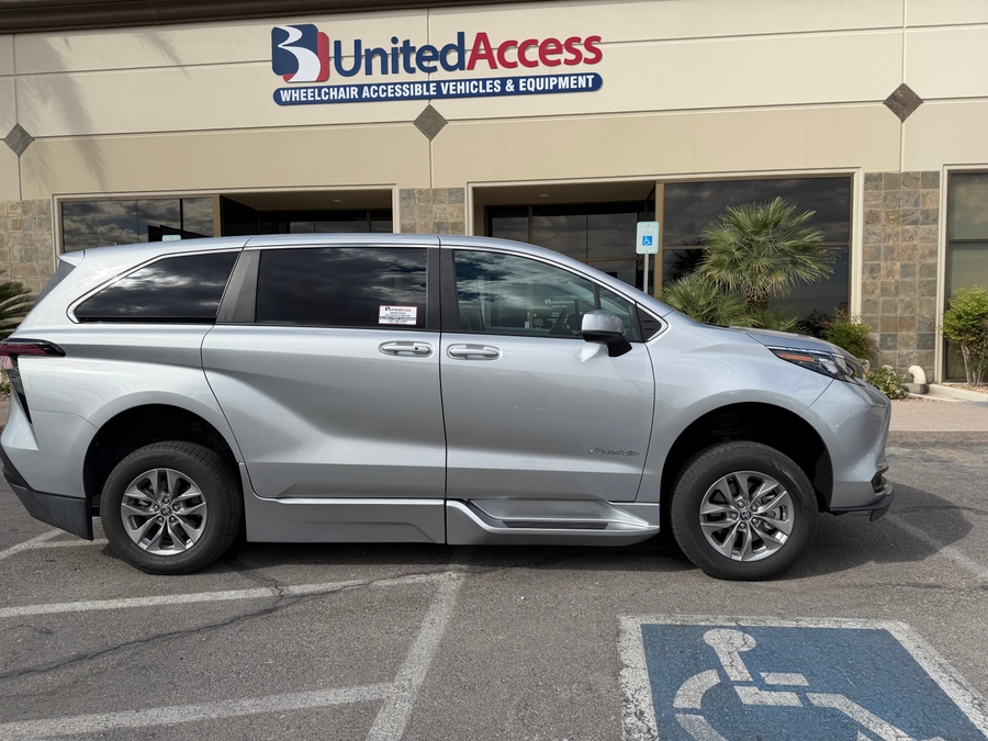 PRE OWNED 2024 Toyota Sienna LE Base