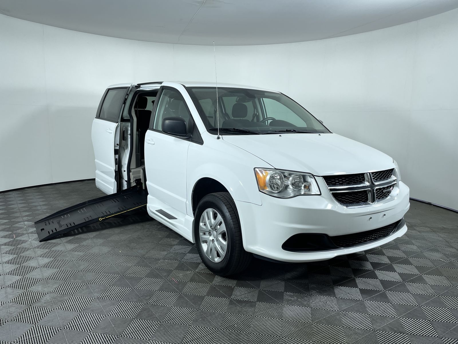 2018 Dodge Grand Caravan's photo