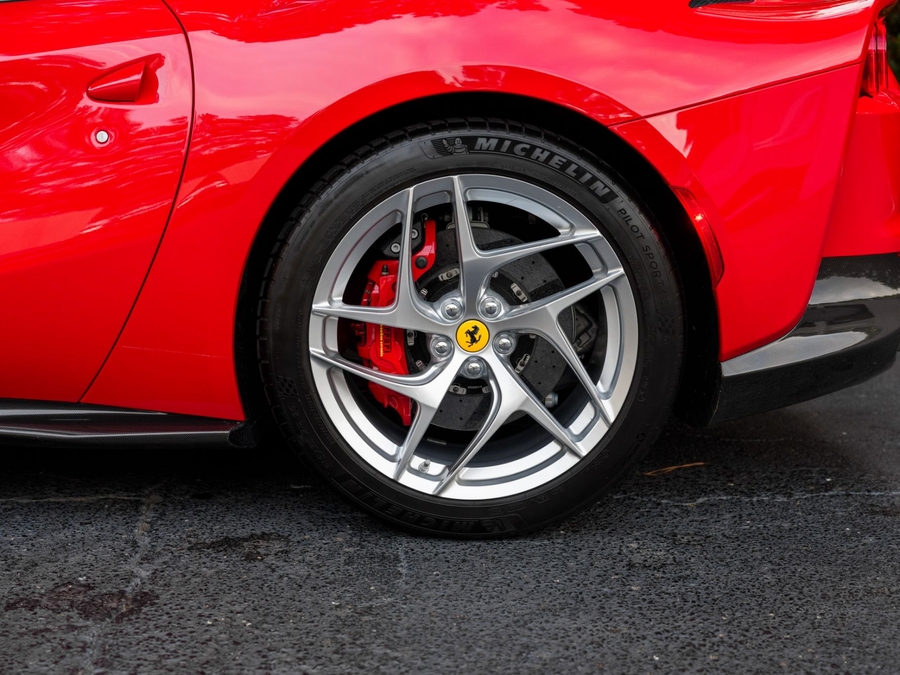 2019 Ferrari 812 Superfast