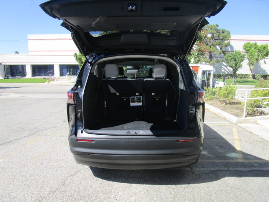 PRE OWNED 2024 Toyota Sienna LE Base