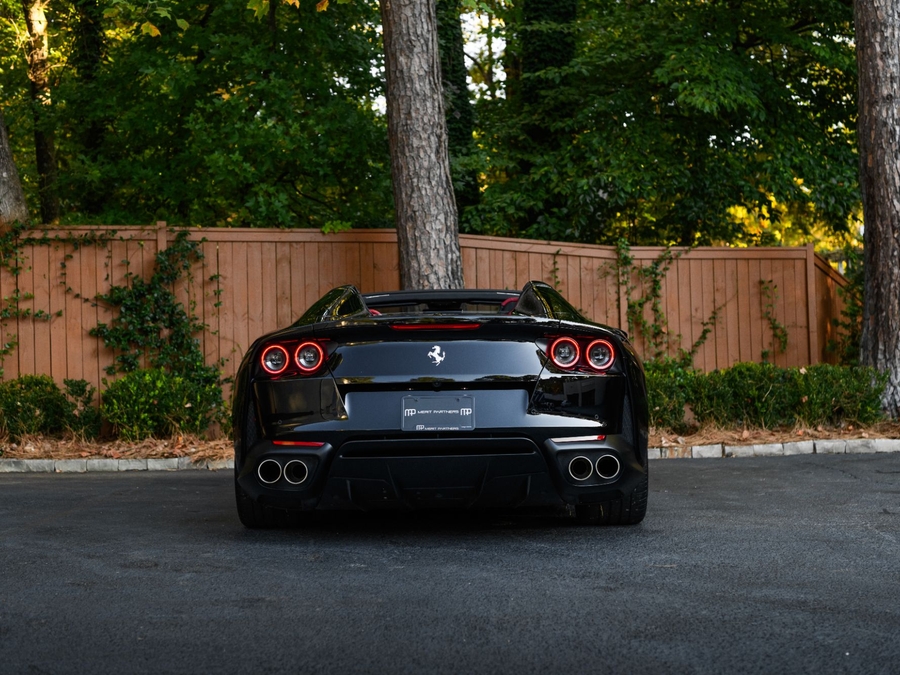 2021 Ferrari 812 GTS