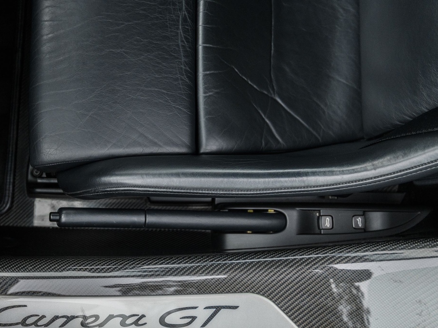 2004 Porsche Carrera GT