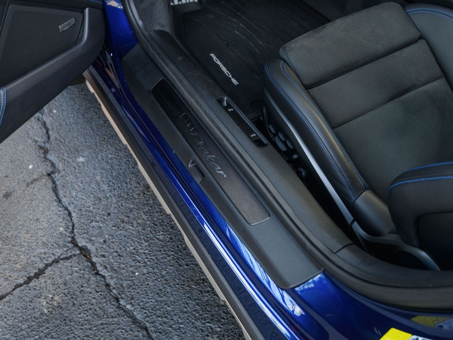 2024 Porsche 911 Dakar