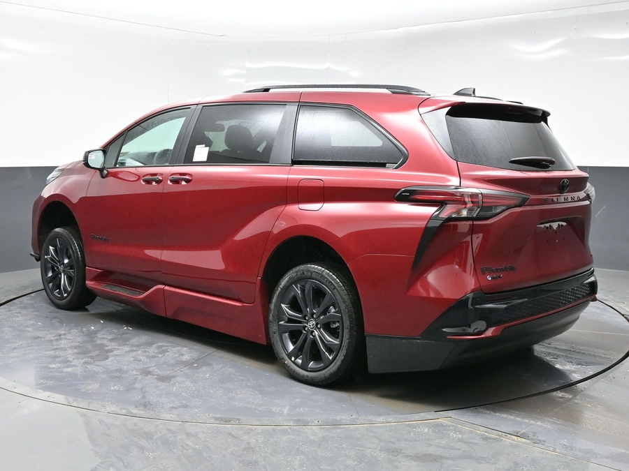 New 2026 Toyota Sienna XSE Sport