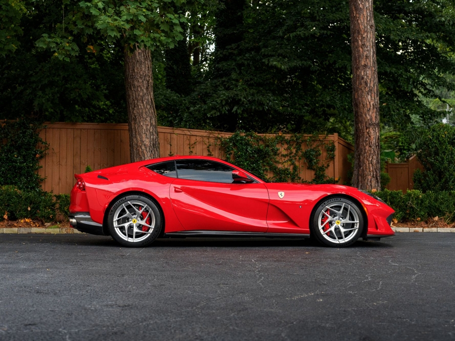 2019 Ferrari 812 Superfast