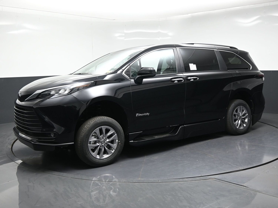 New 2026 Toyota Sienna XLE Add