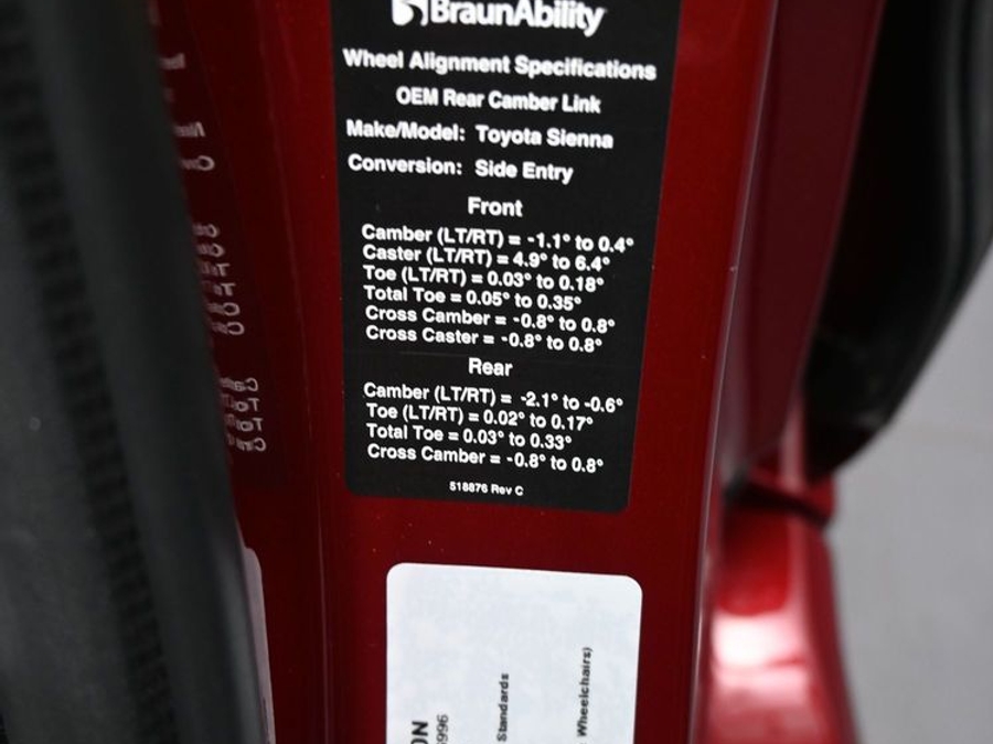 New 2026 Toyota Sienna LE