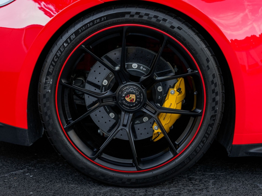 2024 Porsche 911 GT3 Touring