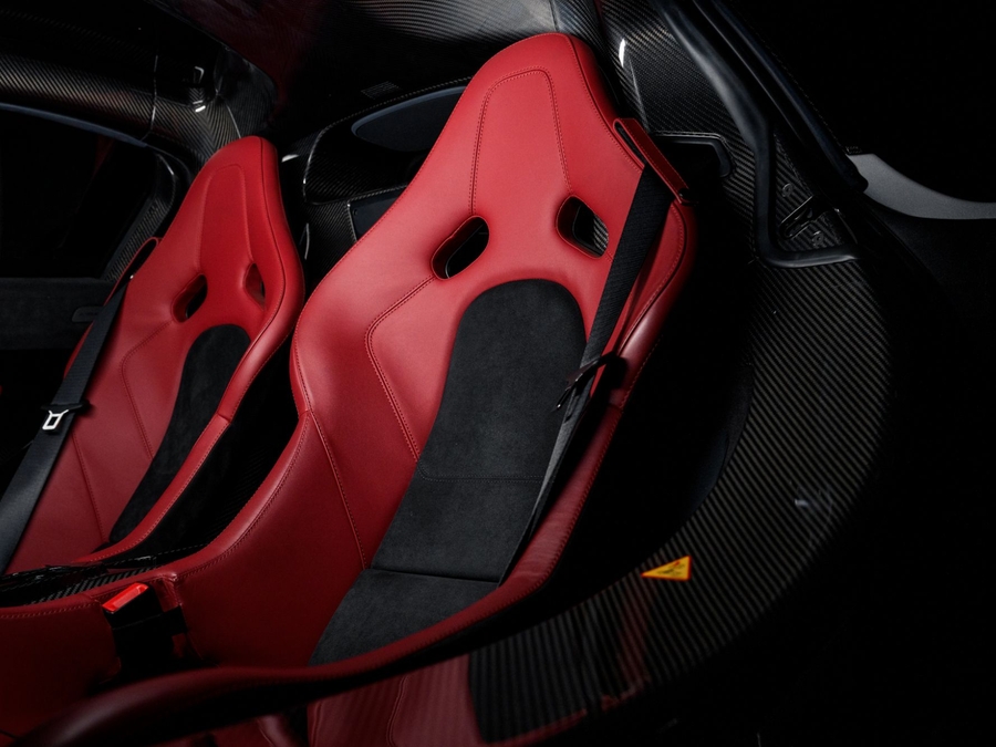 2015 McLaren P1