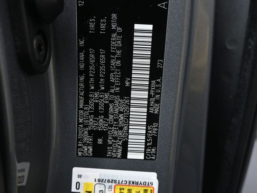 New 2026 Toyota Sienna XLE Add