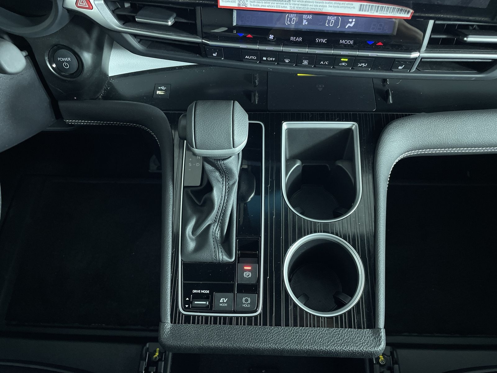2025 Toyota Sienna XSE - Photo 21
