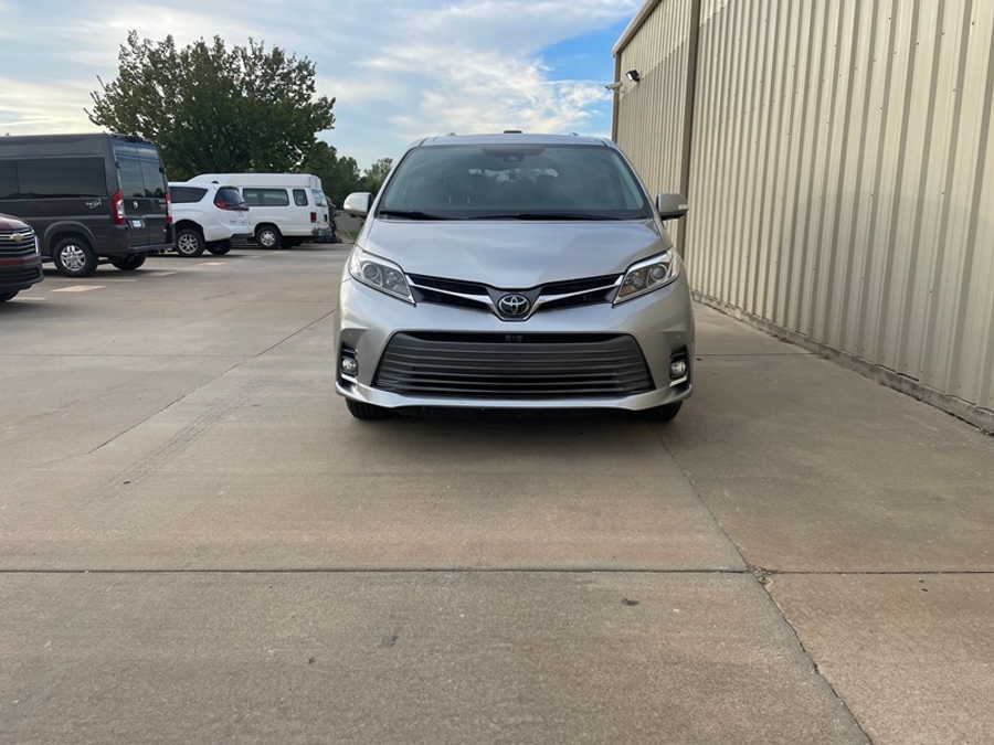 PRE OWNED 2020 Toyota Sienna Limited Premium