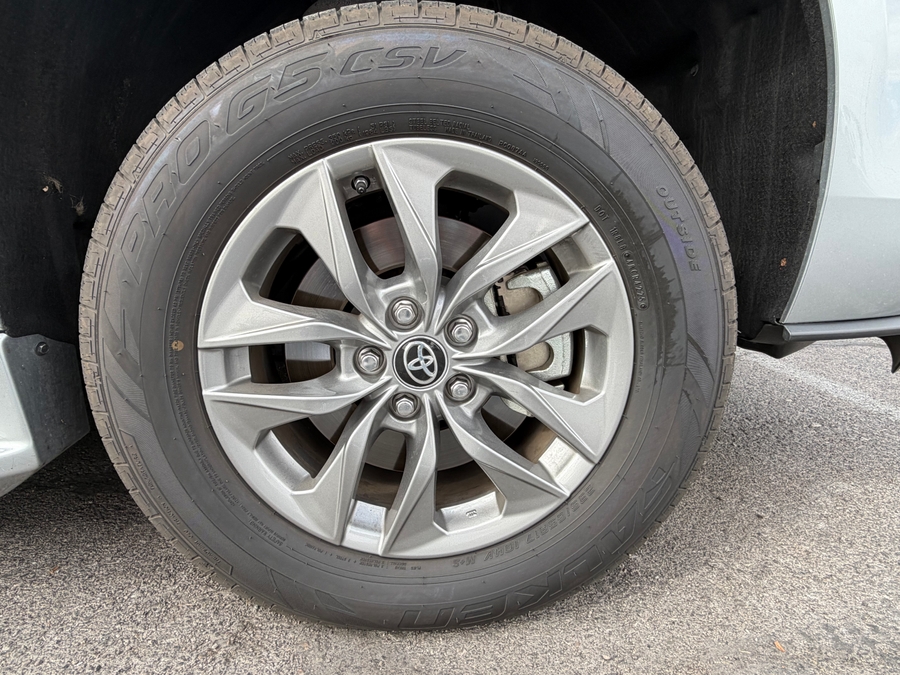 PRE OWNED 2024 Toyota Sienna LE Base