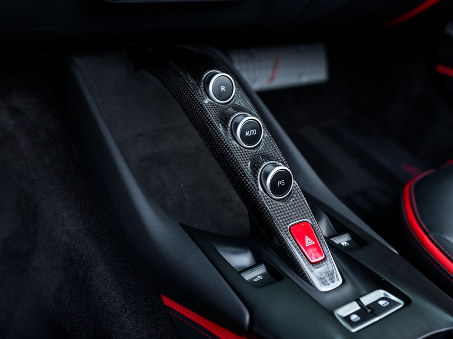 2022 Ferrari 812 GTS