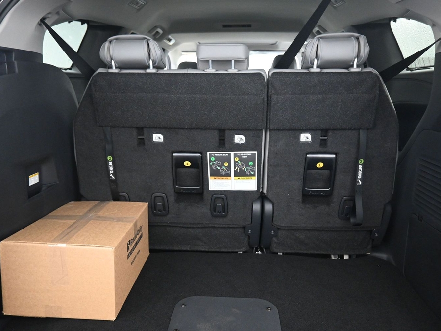 New 2026 Toyota Sienna XLE Base