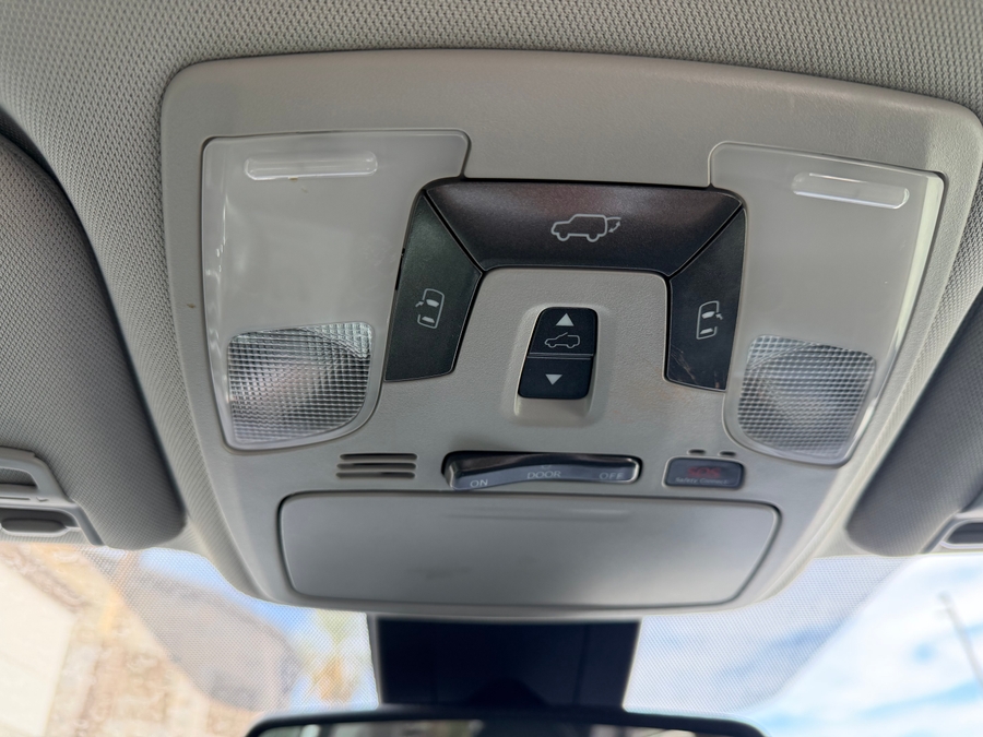 PRE OWNED 2020 Toyota Sienna SE Premium