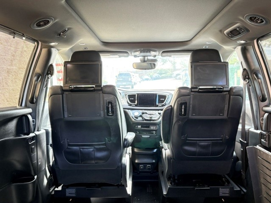 PRE OWNED 2019 Chrysler Pacifica Touring L Plus