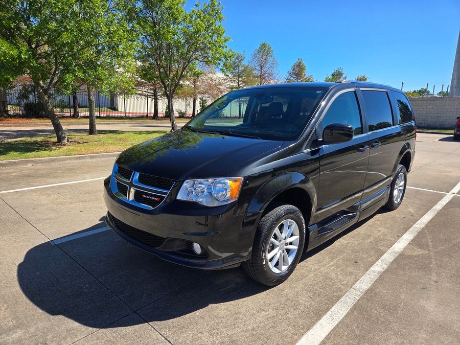 PRE OWNED 2020 Dodge Grand Caravan SXT