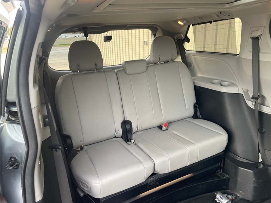 PRE OWNED 2020 Toyota Sienna Limited Premium