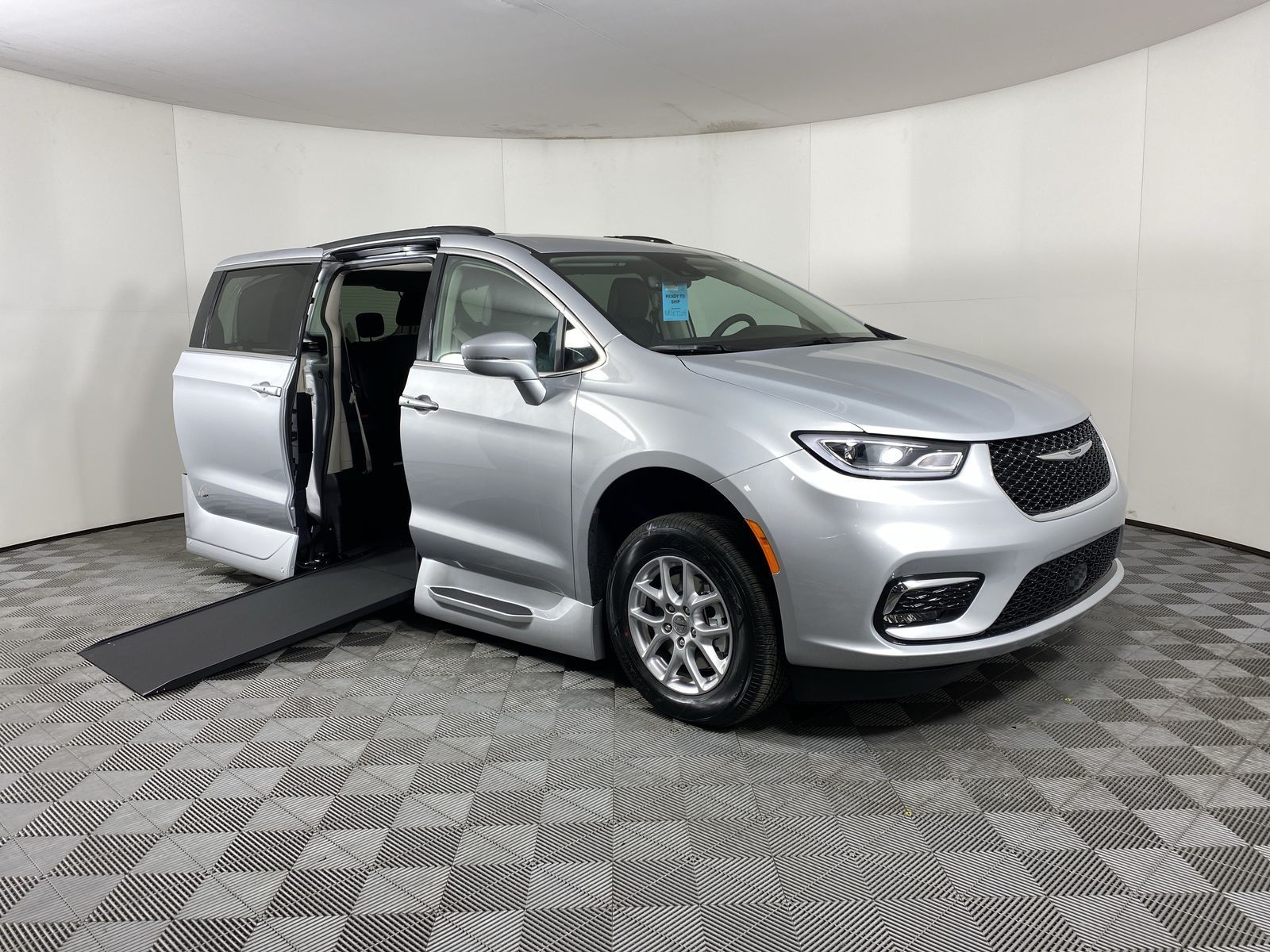 2022 Chrysler Pacifica